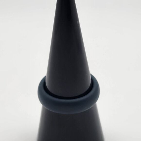 Qalo Navy Blue Silicone Ring (6) - Picture 5 of 6